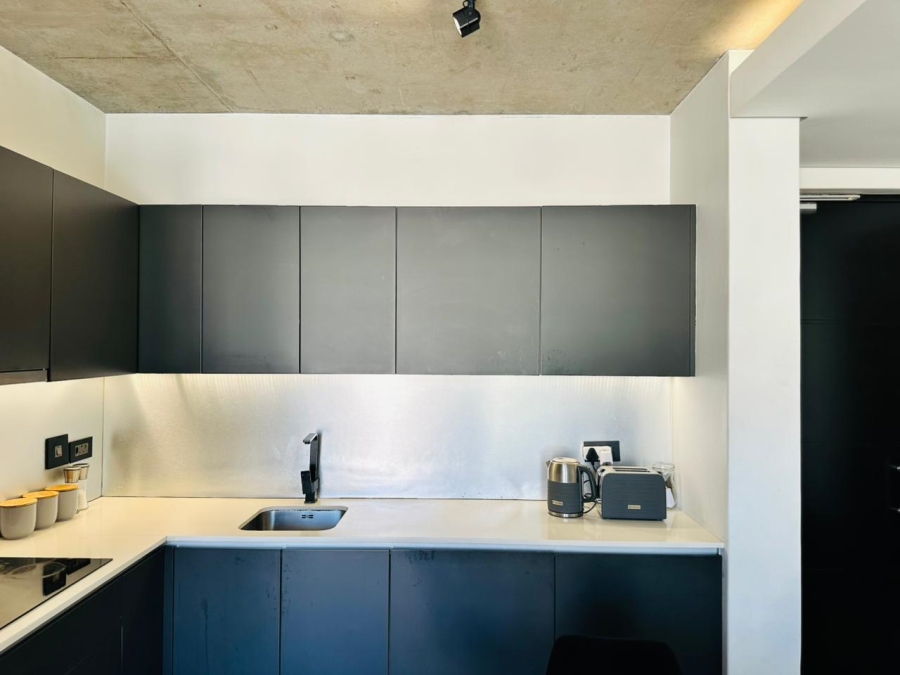 1 Bedroom Property for Sale in De Waterkant Western Cape